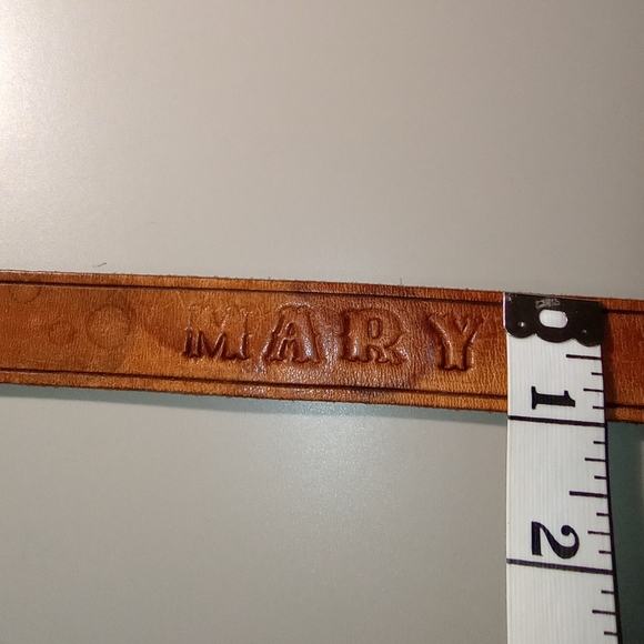 Vintage Hand Crafted Tan Western Tooled Leather Name "Mary" Women's Belt Size 32 - Picture 11 of 13